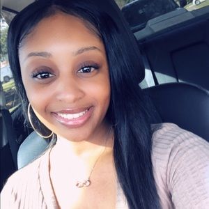 Meet your Posher, Taryn